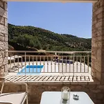 Vila Rodina Rodhina